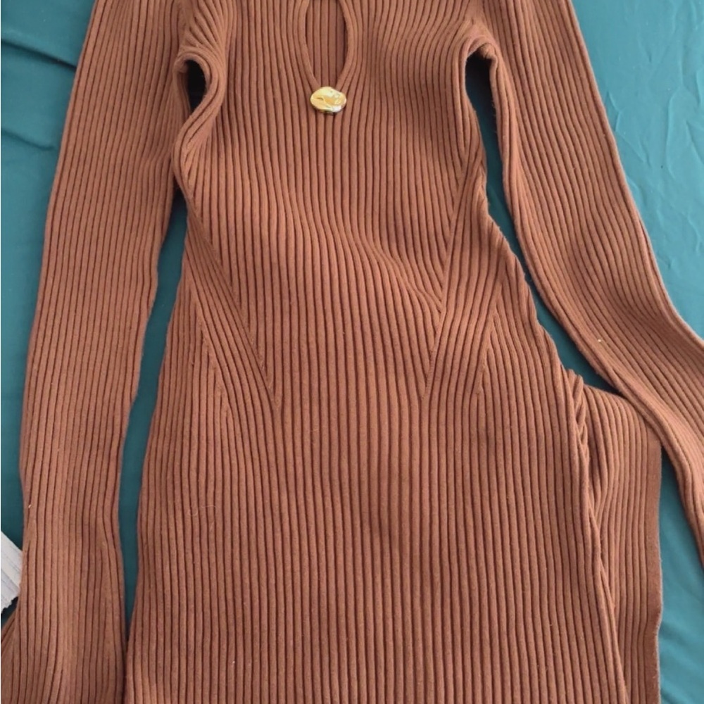 Future collective Long sleeve brown dress - Picture 4 of 5